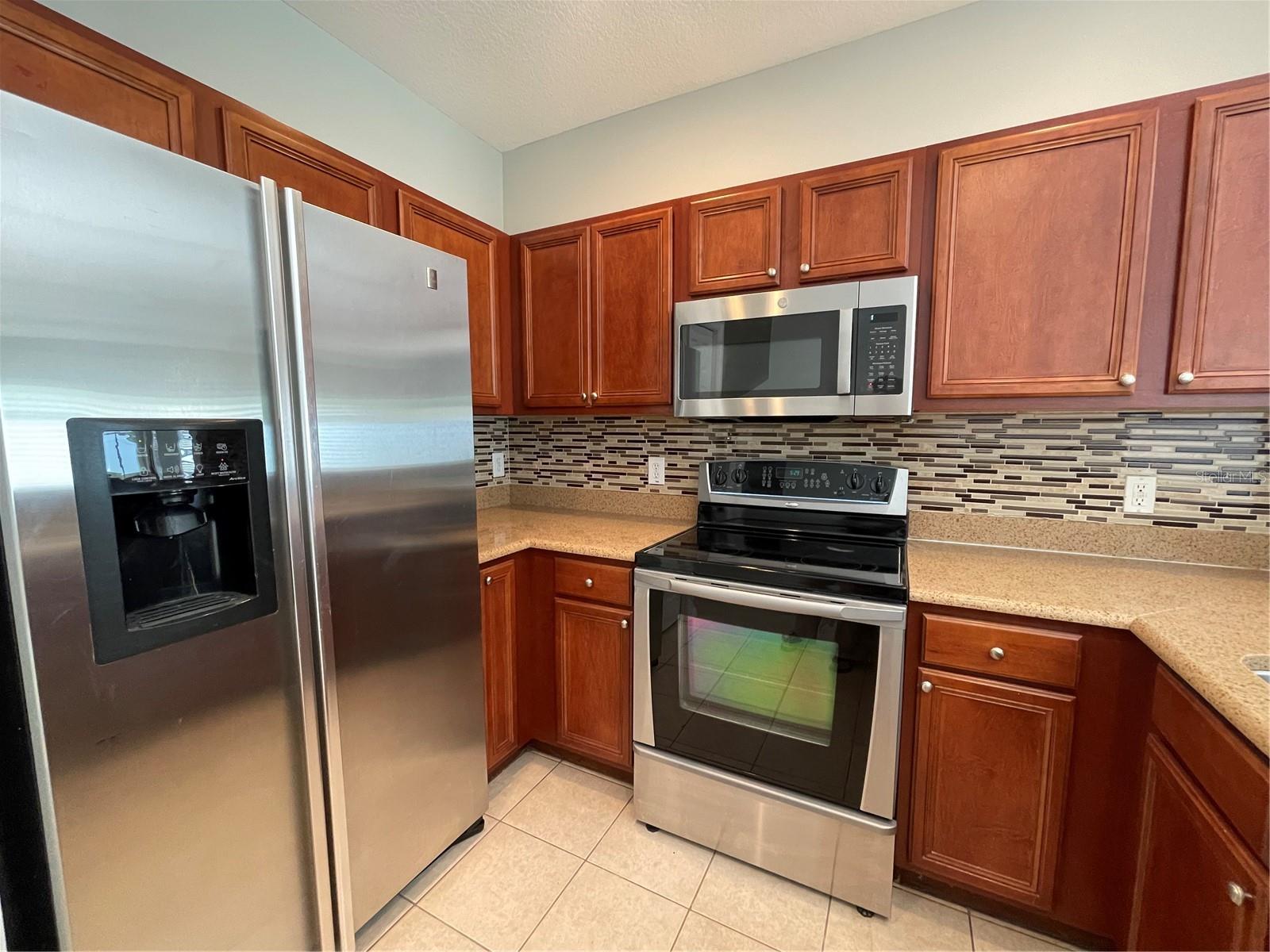 Listing photo id 2 for 20438 Needletree Drive