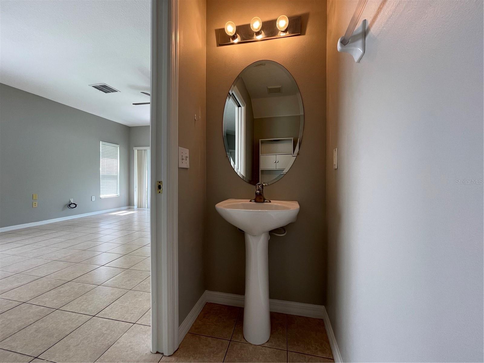 Listing photo id 7 for 20438 Needletree Drive
