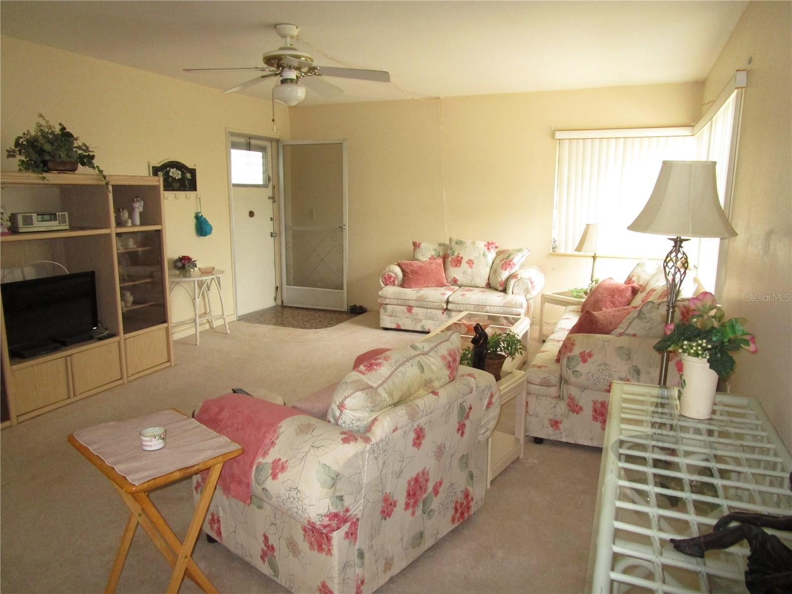 Image 10 of 58 For 6055 21st Street N 10