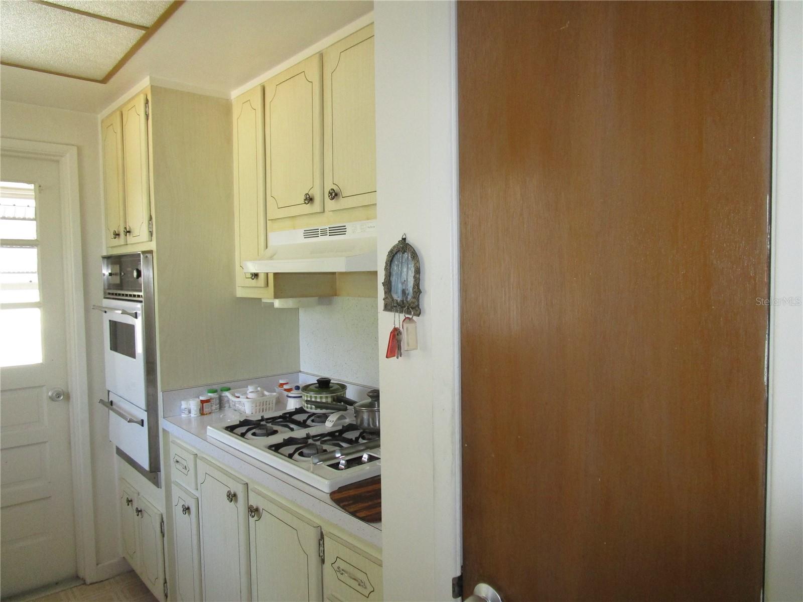 Image 16 of 58 For 6055 21st Street N 10