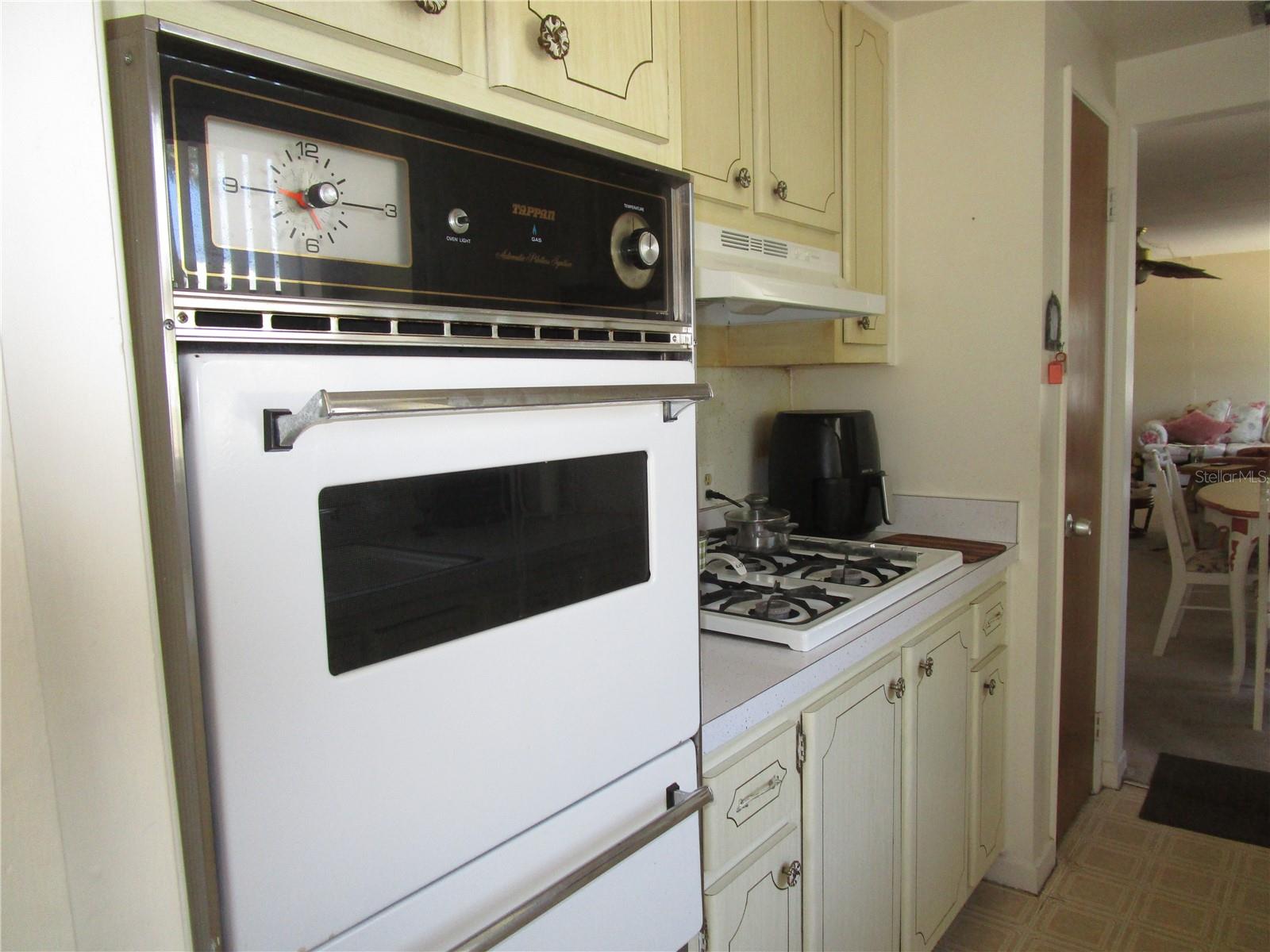 Image 17 of 58 For 6055 21st Street N 10