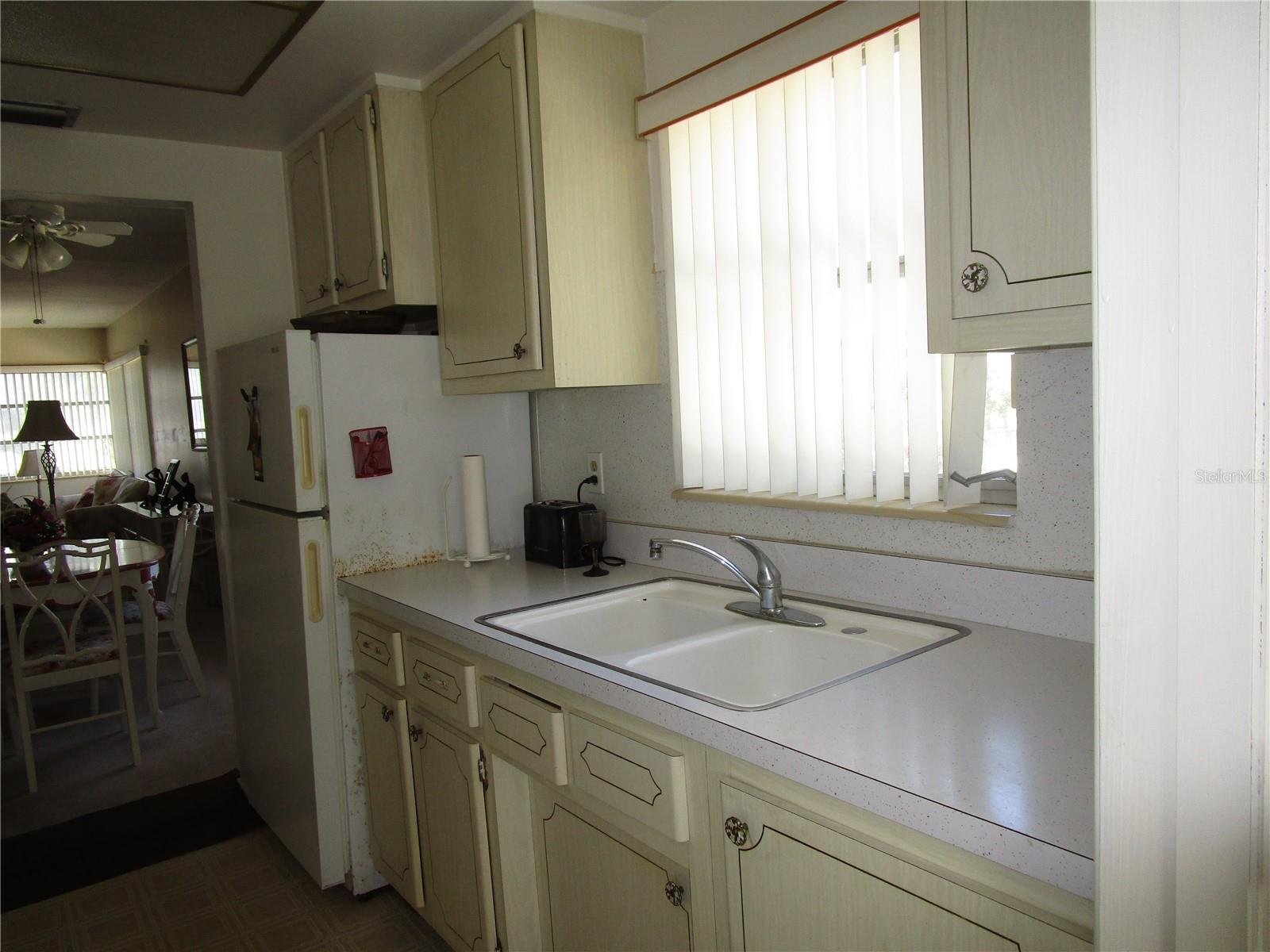 Image 18 of 58 For 6055 21st Street N 10