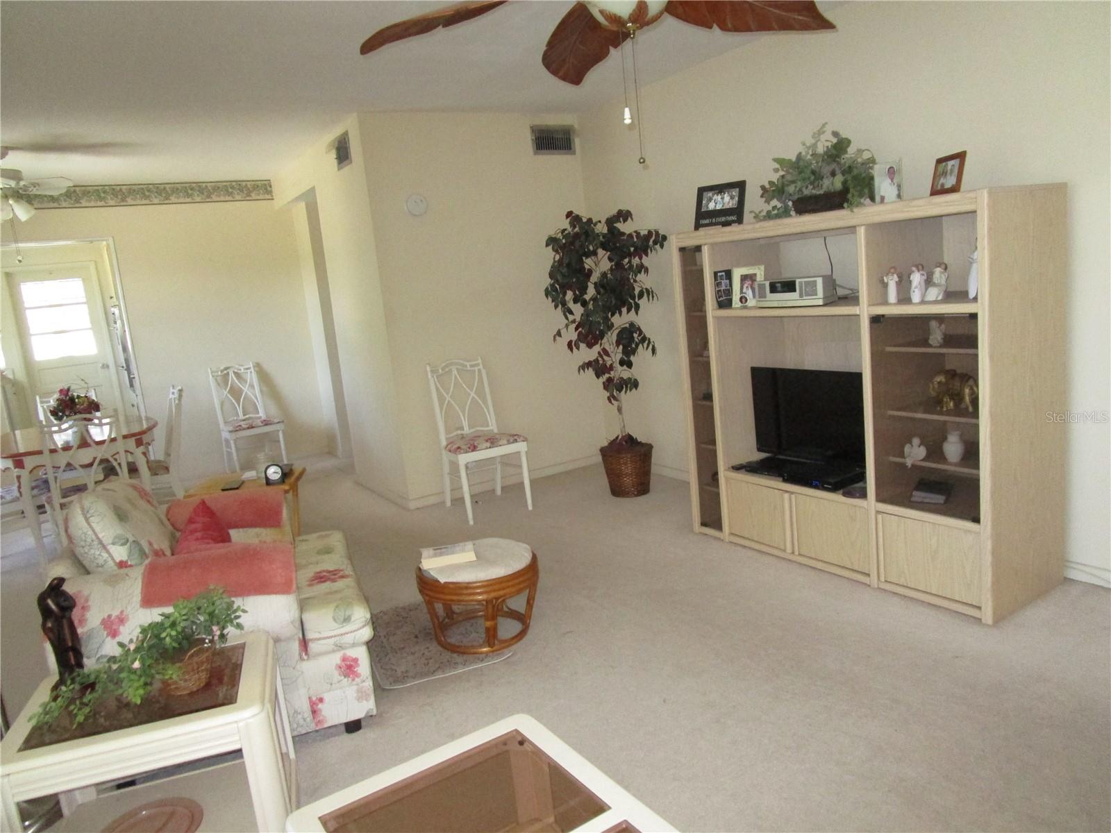 Image 3 of 58 For 6055 21st Street N 10
