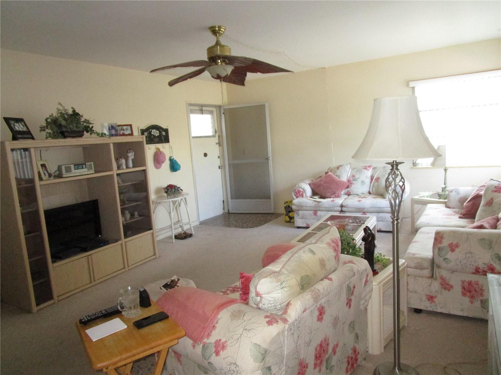 Image 6 of 58 For 6055 21st Street N 10