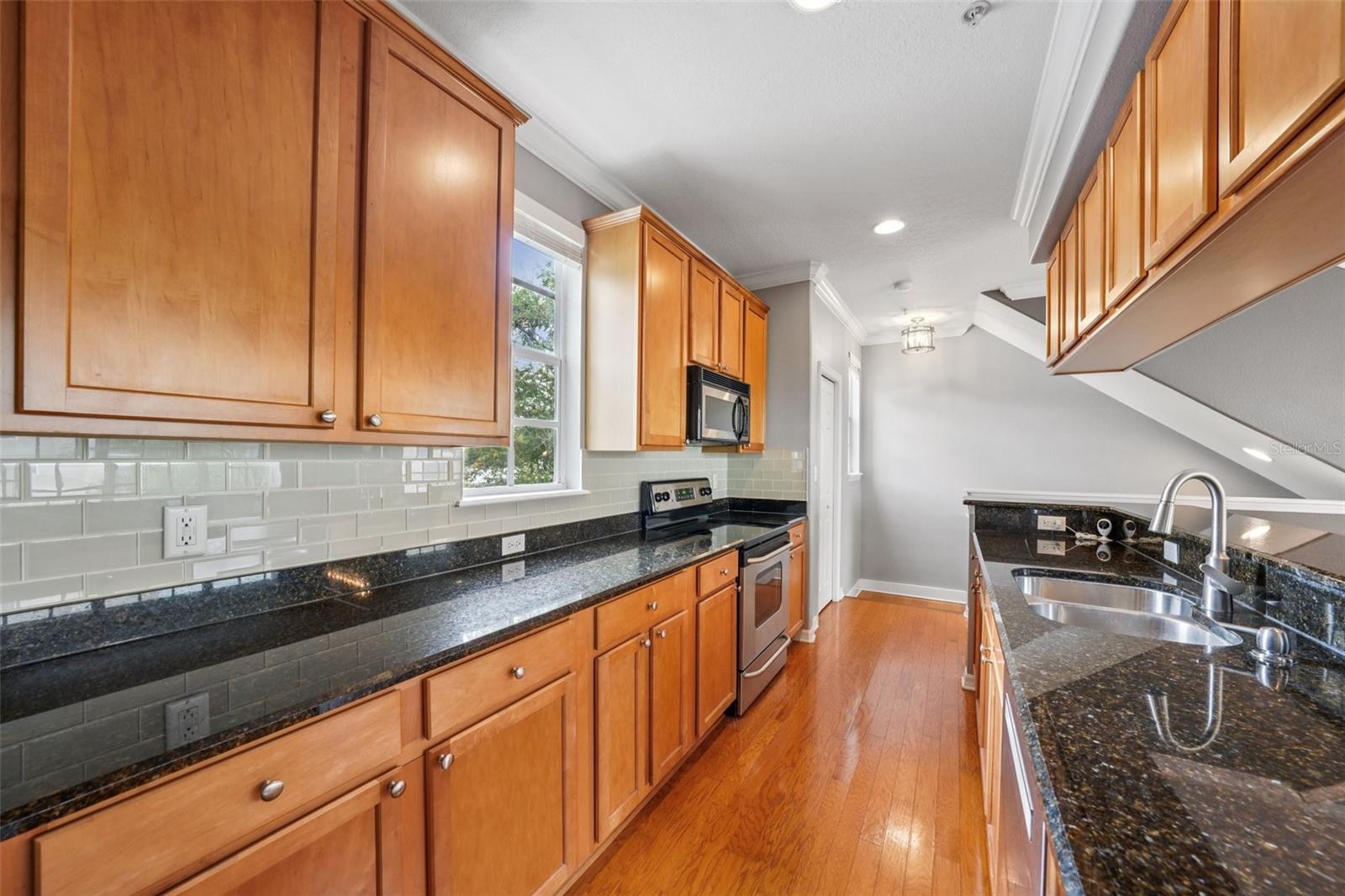 Image 6 of 30 For 509 Matanzas Avenue 6