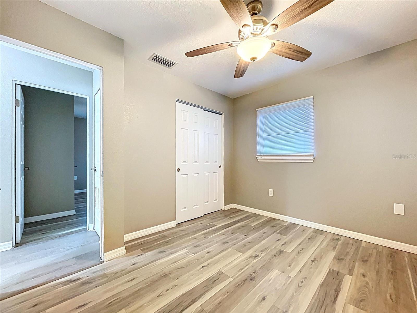 Image 15 of 46 For 1716 28th Avenue E