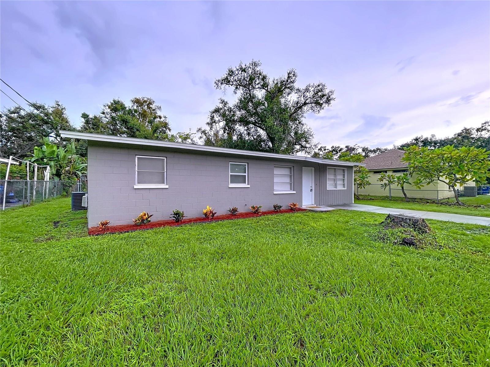 Image 40 of 46 For 1716 28th Avenue E