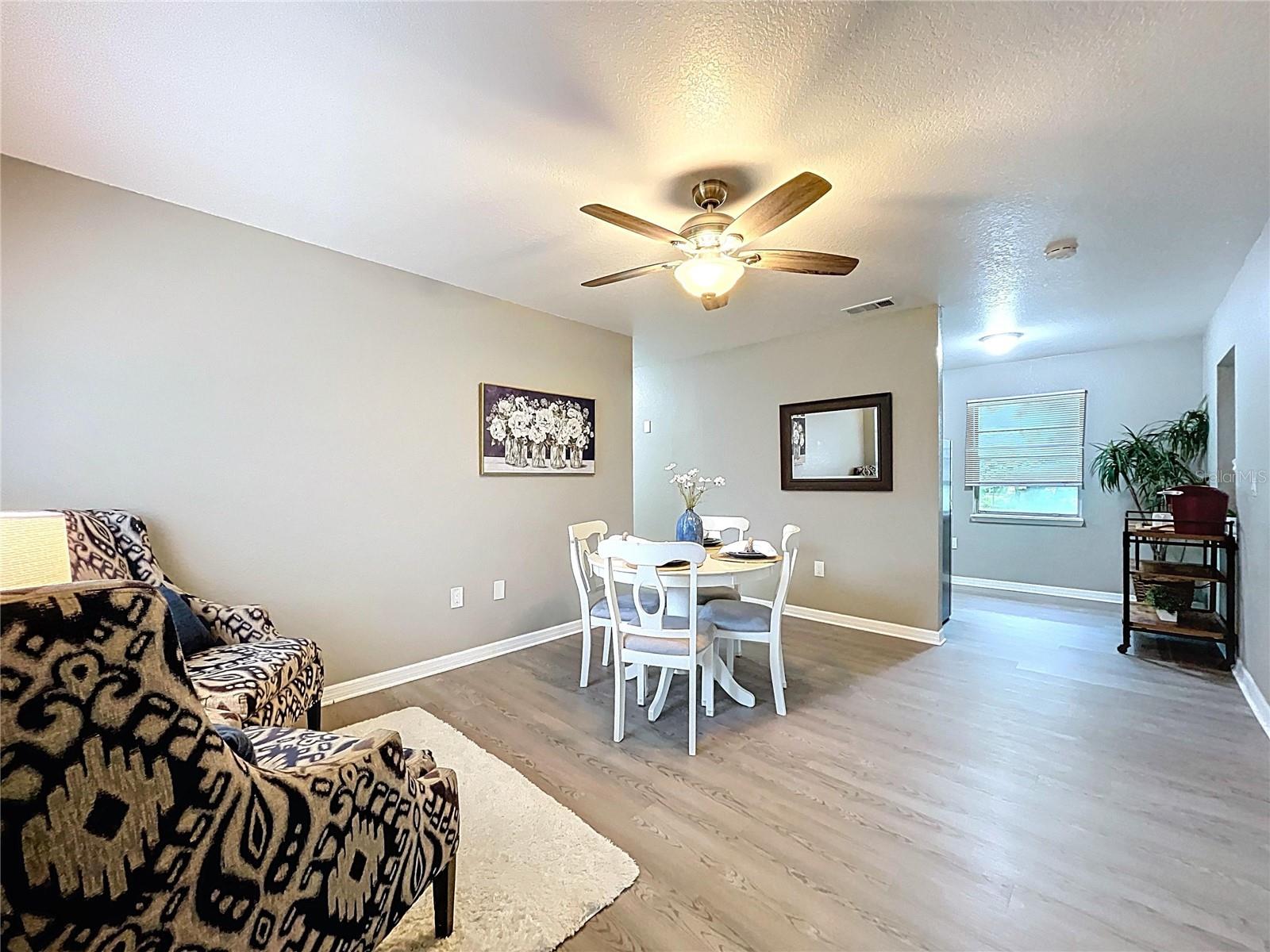 Image 5 of 46 For 1716 28th Avenue E