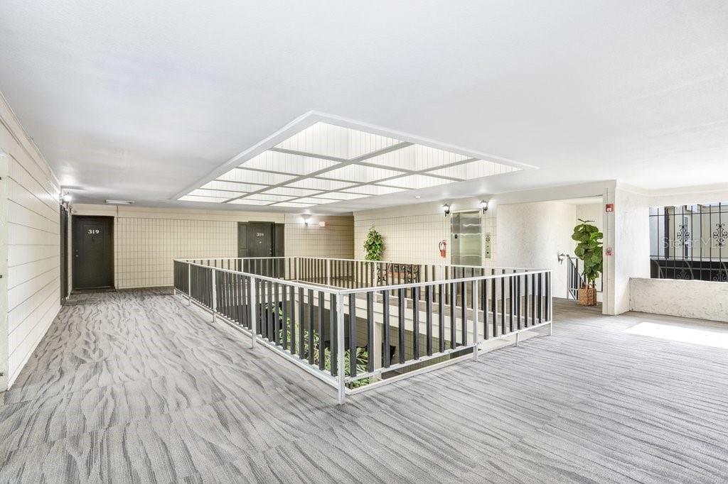Image 13 of 15 For 2302 S Manhatan Avenue 310