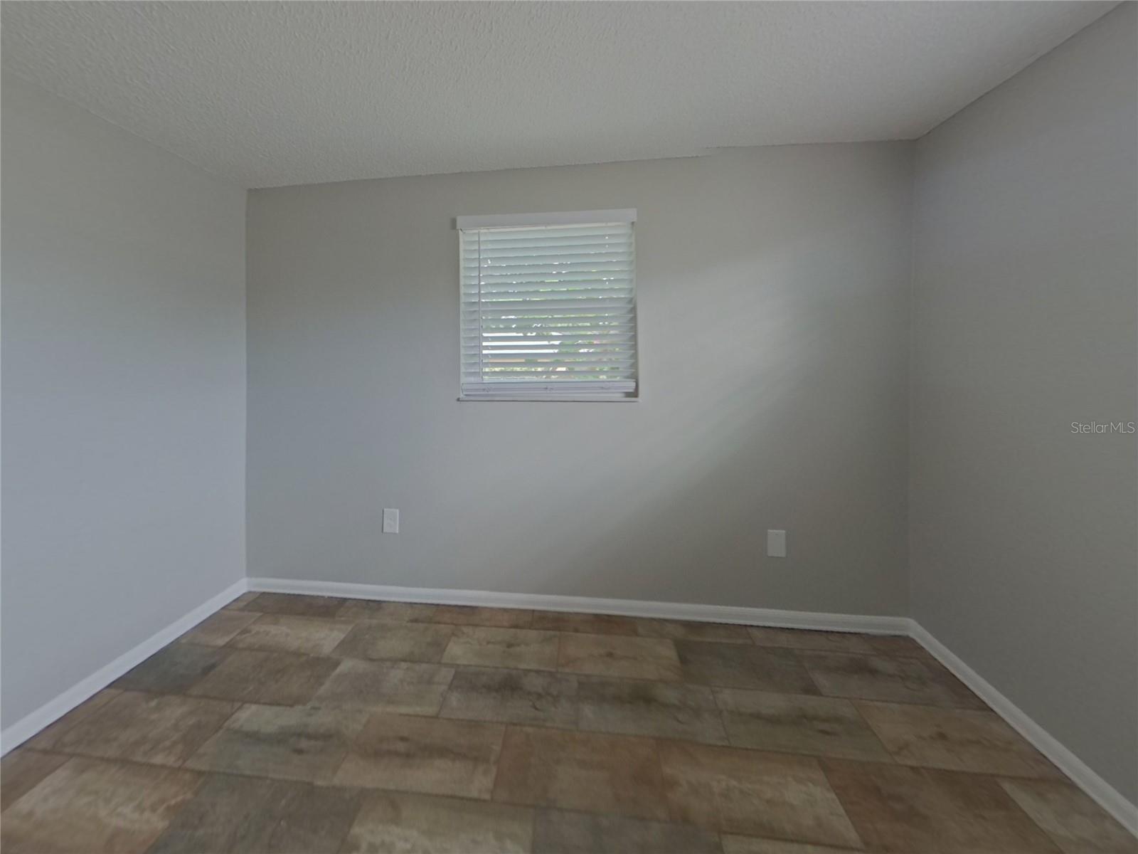 Image 11 of 15 For 1619 Stone Creek Drive