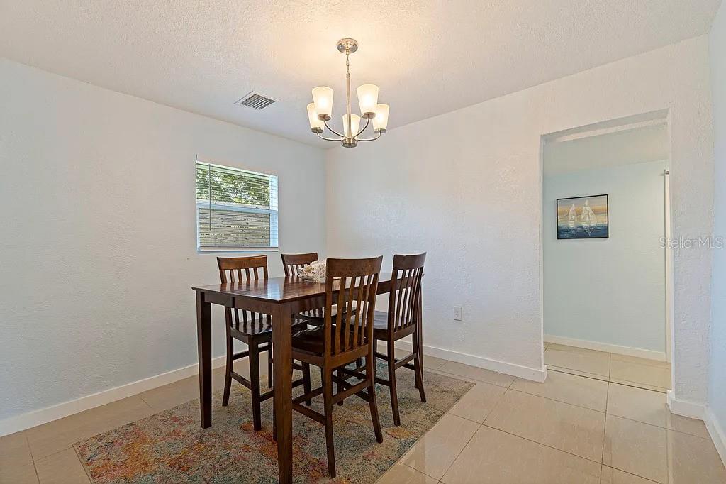 Image 18 of 33 For 4801 14th Avenue S