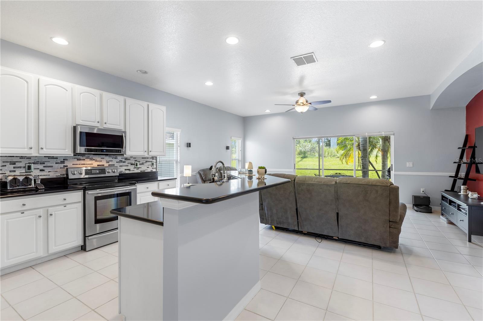 Image 18 of 67 For 3009 Banyan Hill Lane
