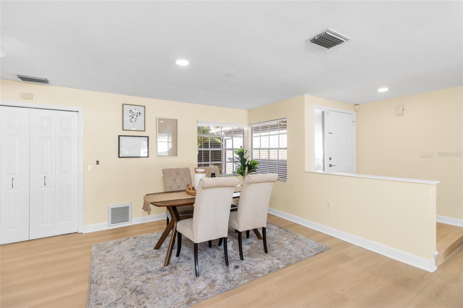 Image 3 of 24 For 8747 Glen Lakes Boulevard N