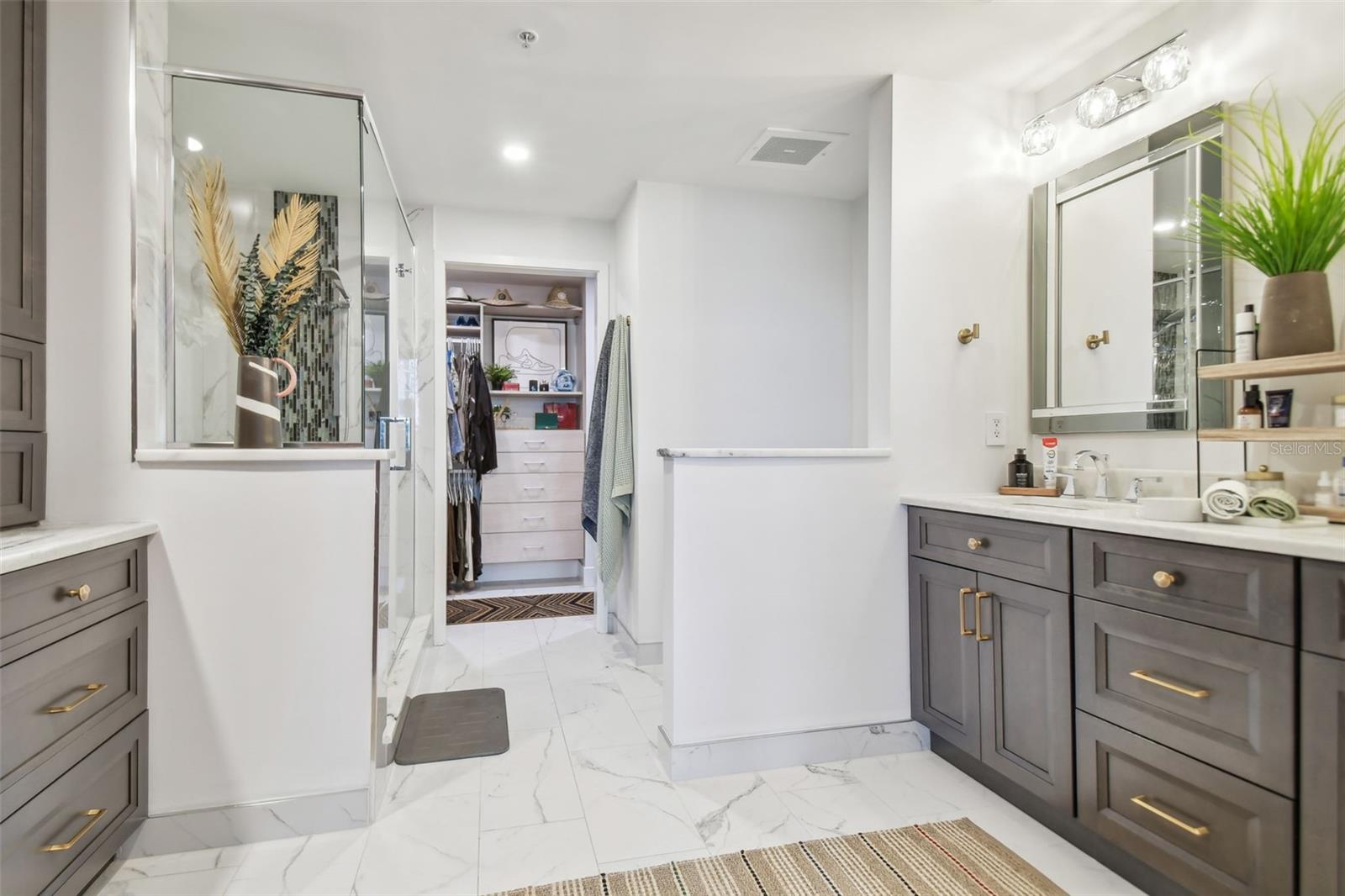 Image 21 of 97 For 111 12th Street 1306
