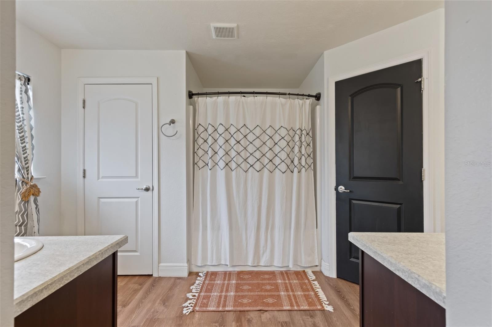 Image 18 of 33 For 2207 34th Terrace
