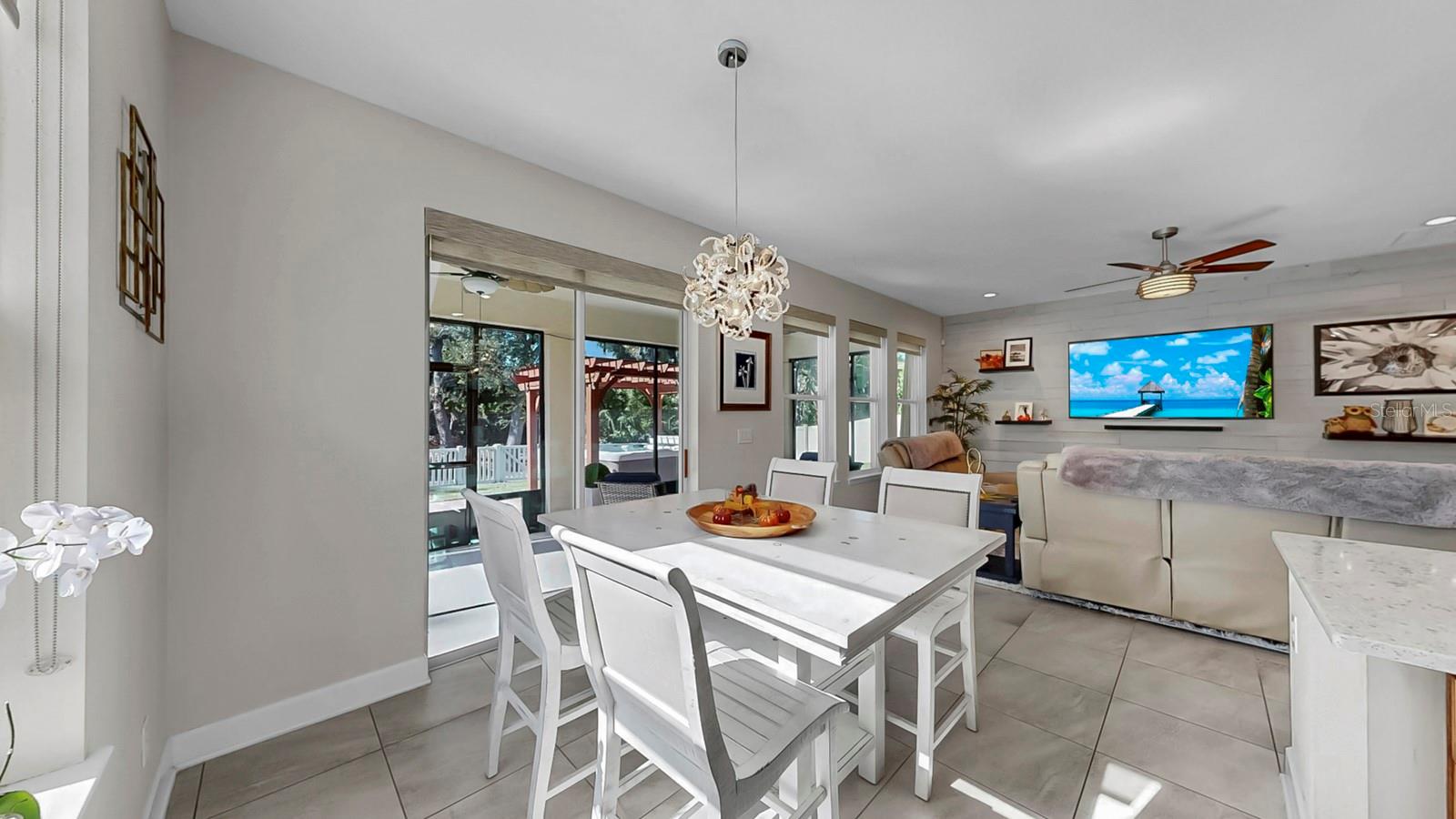 Image 17 of 54 For 10513 Alcon Blue Drive