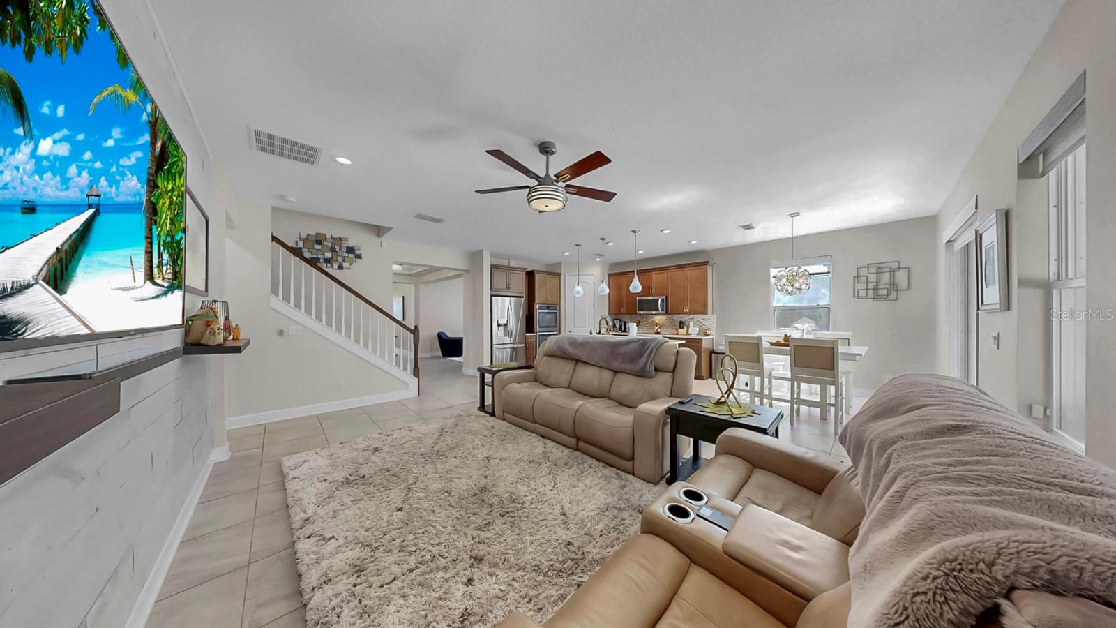 Image 21 of 54 For 10513 Alcon Blue Drive