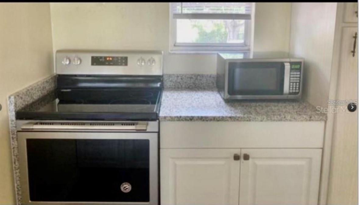 Image 2 of 11 For 10423 Carrollbrook Court 201