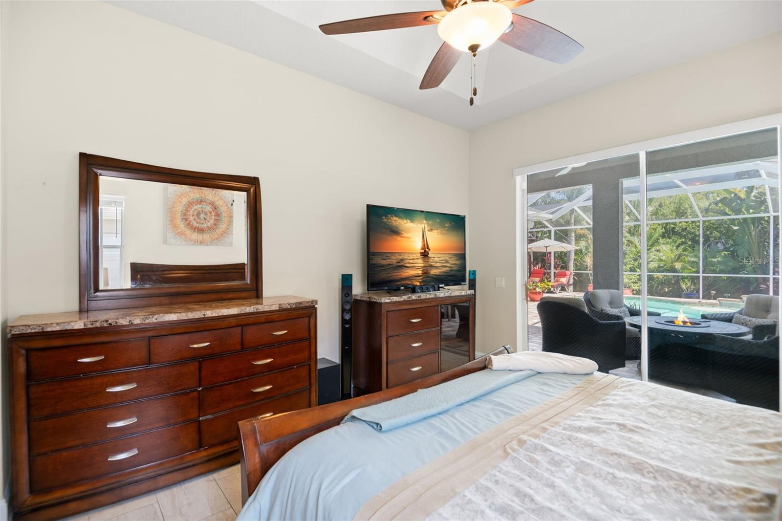 Image 11 of 41 For 387 Bridle Path Way