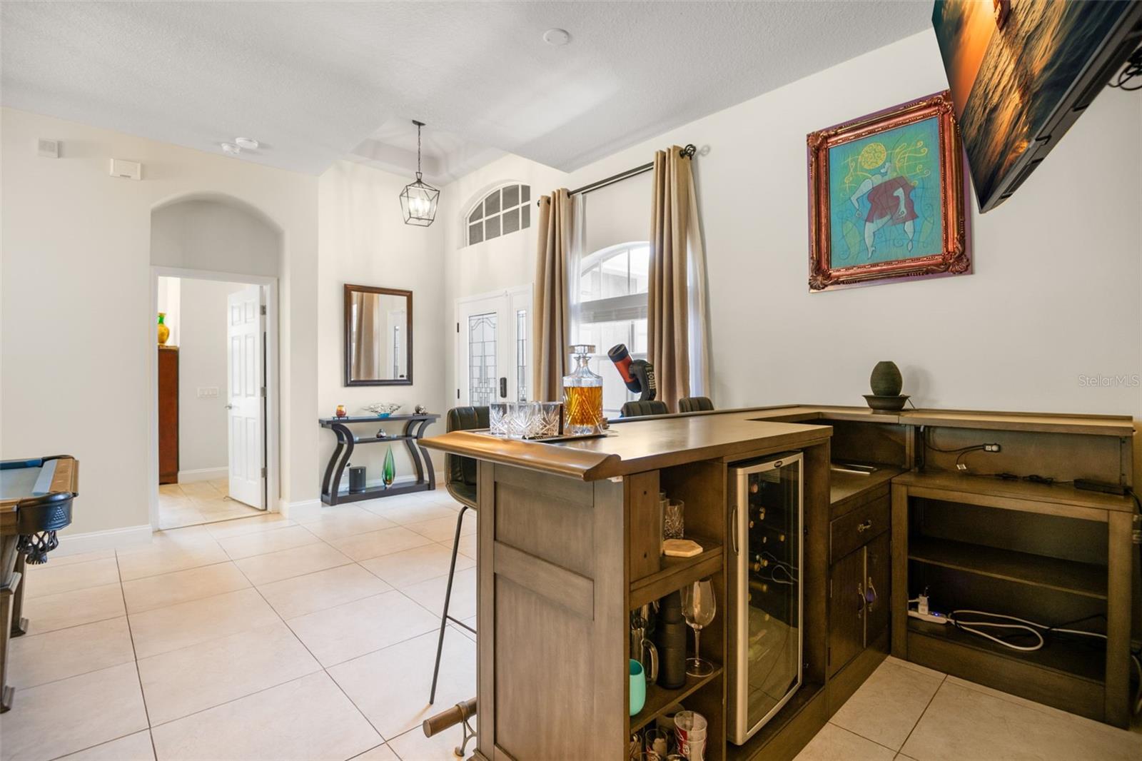 Image 7 of 41 For 387 Bridle Path Way