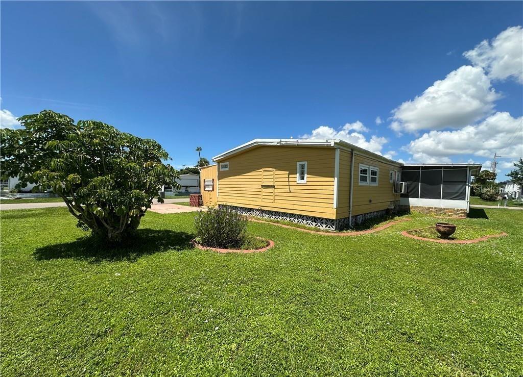 Image 30 of 39 For 14700 Patrick Henry Road