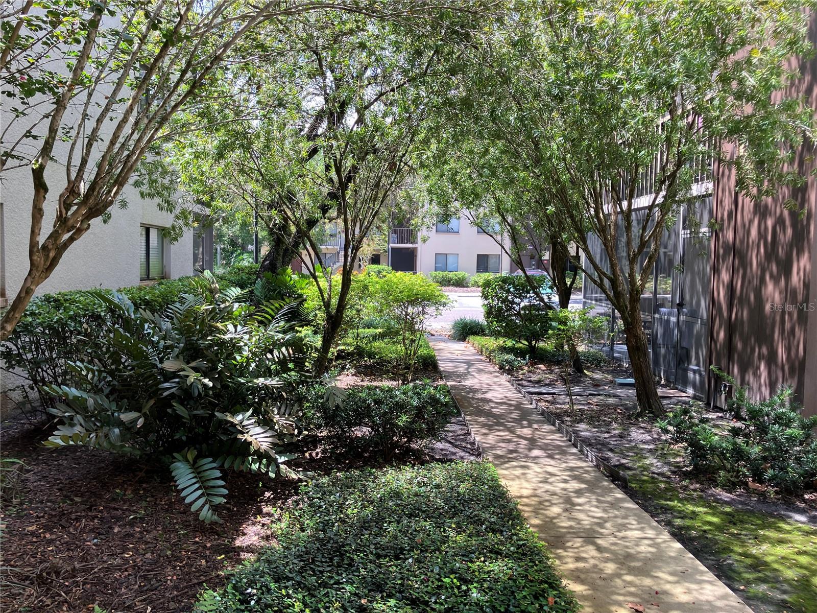 Image 4 of 39 For 11703 Raintree Village Boulevard B