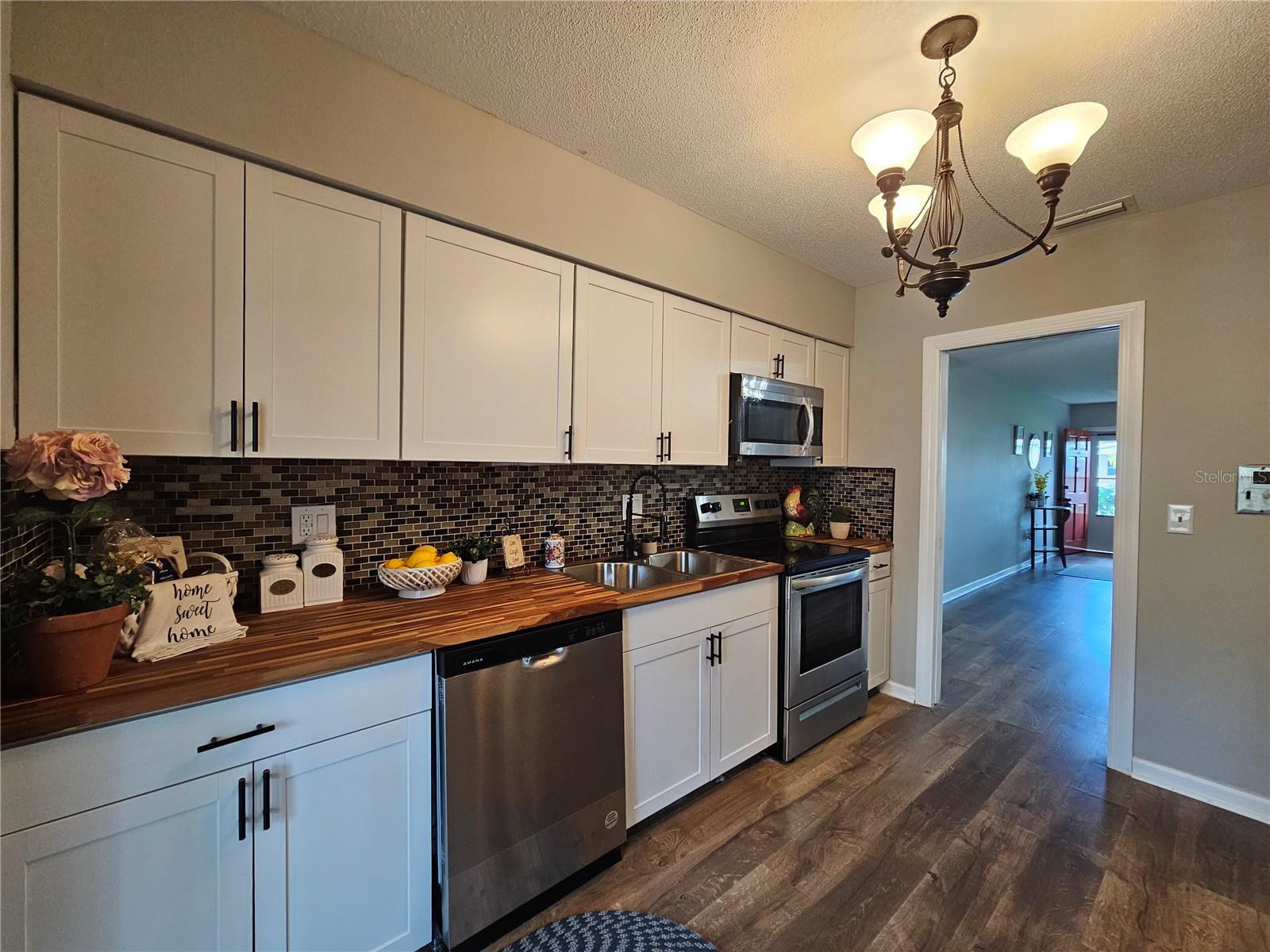 Image 5 of 20 For 5728 14th Avenue N 104b