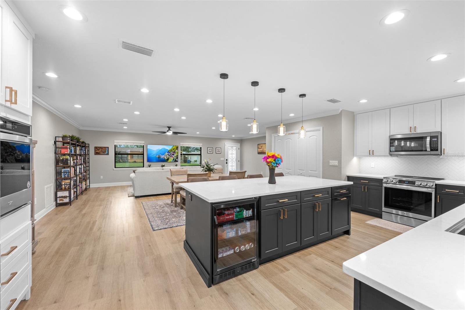 Image 16 of 54 For 5239 24th Avenue N