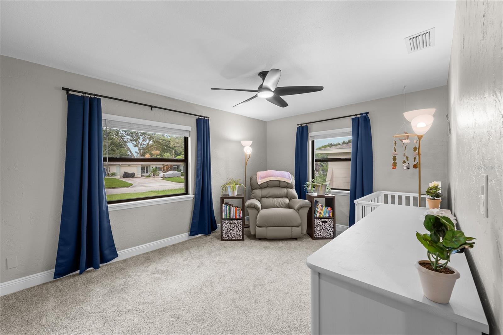 Image 32 of 54 For 5239 24th Avenue N