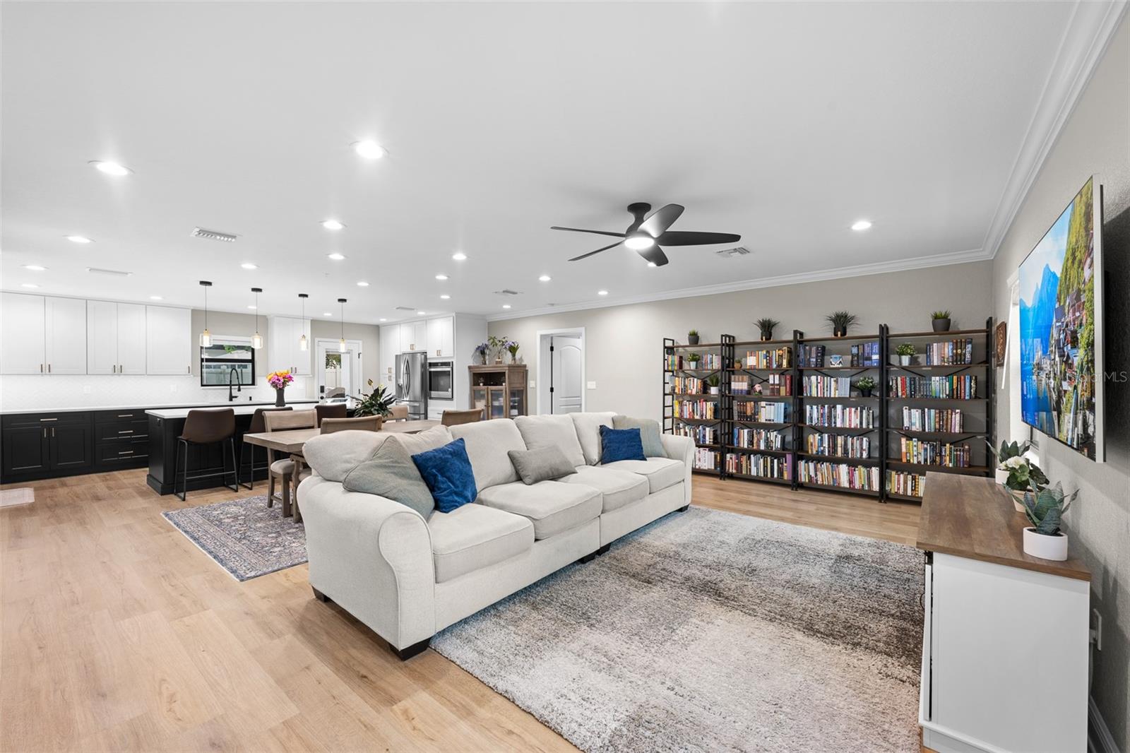 Image 6 of 54 For 5239 24th Avenue N