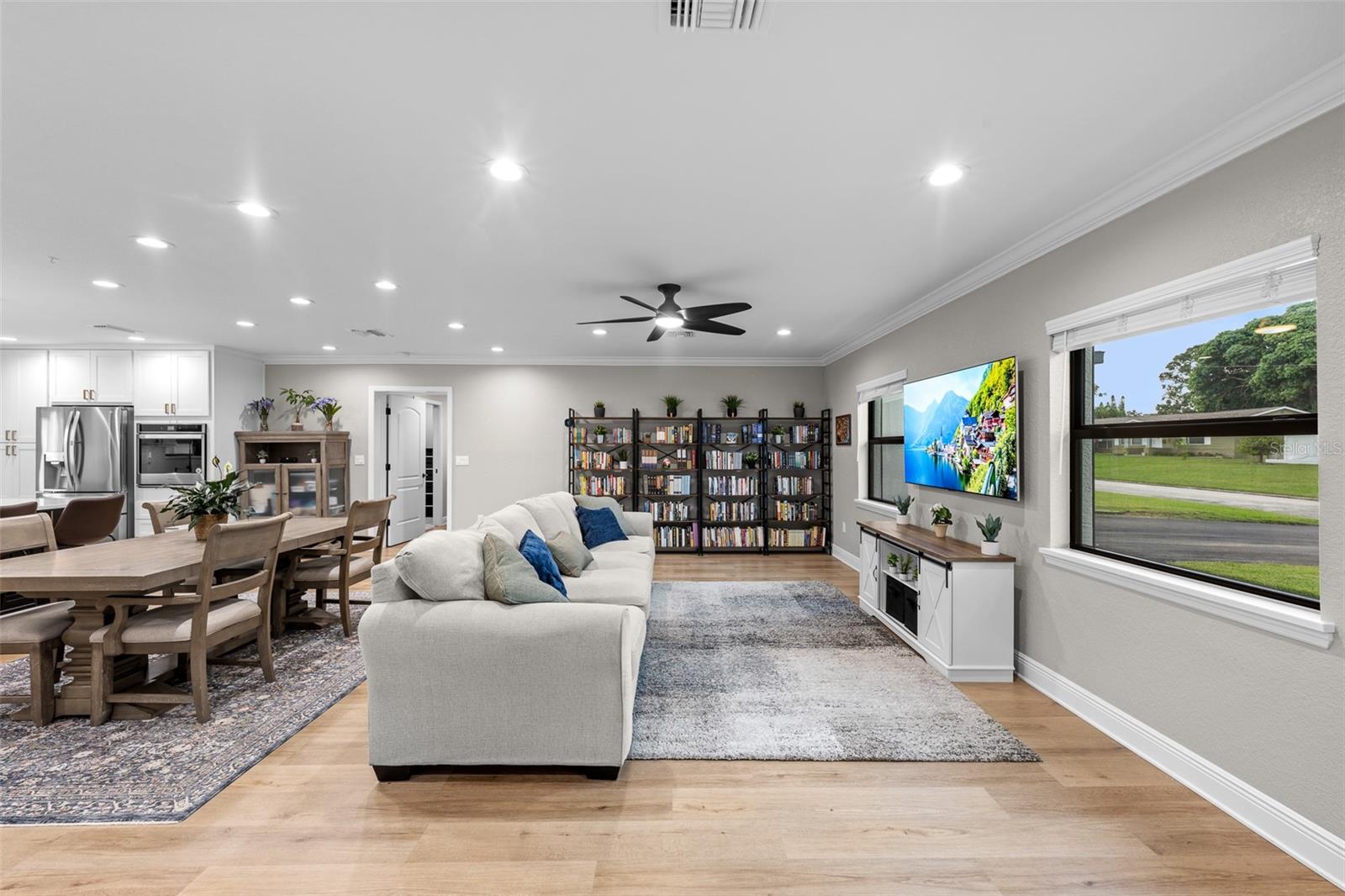 Image 7 of 54 For 5239 24th Avenue N