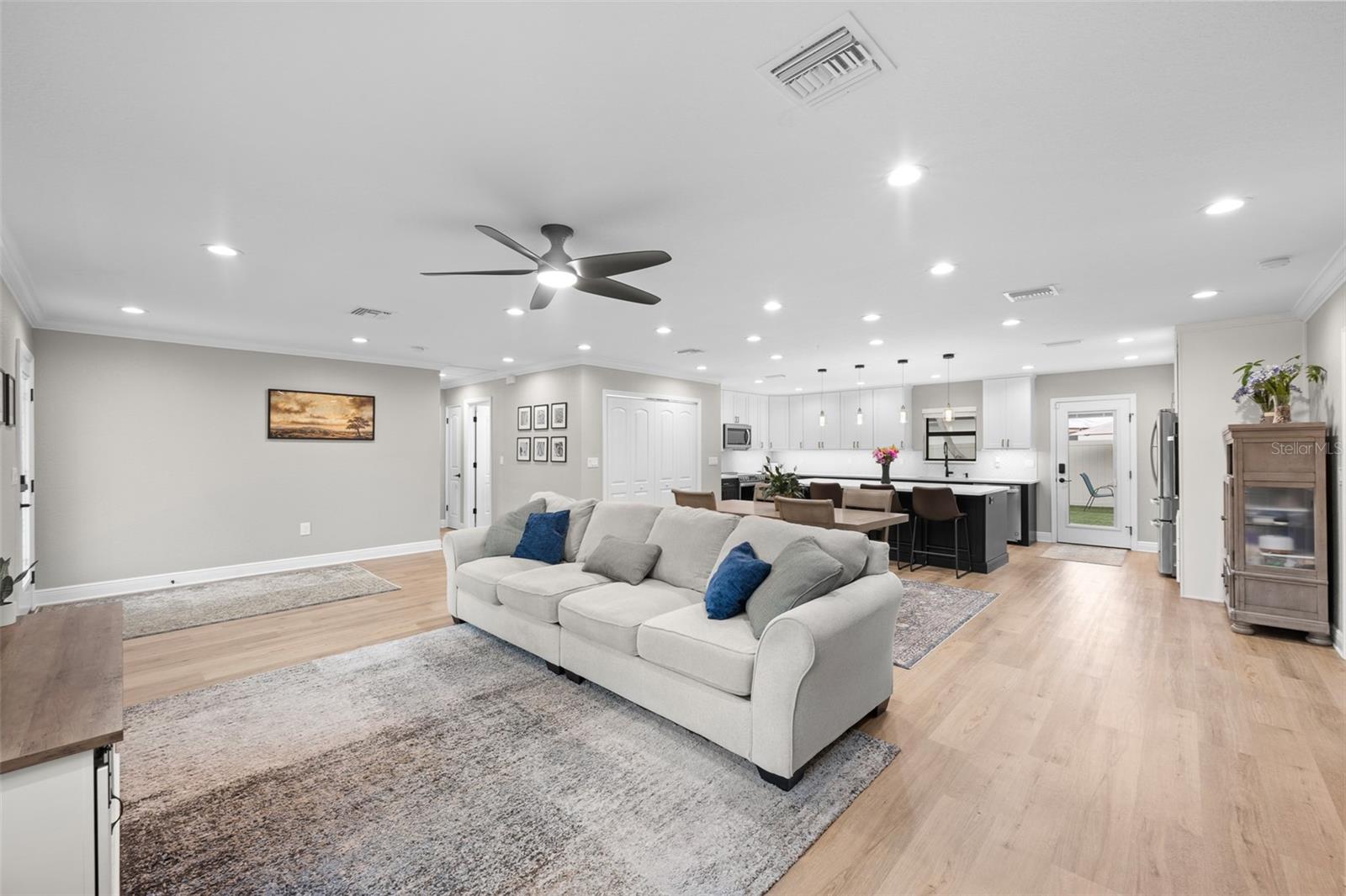 Image 8 of 54 For 5239 24th Avenue N