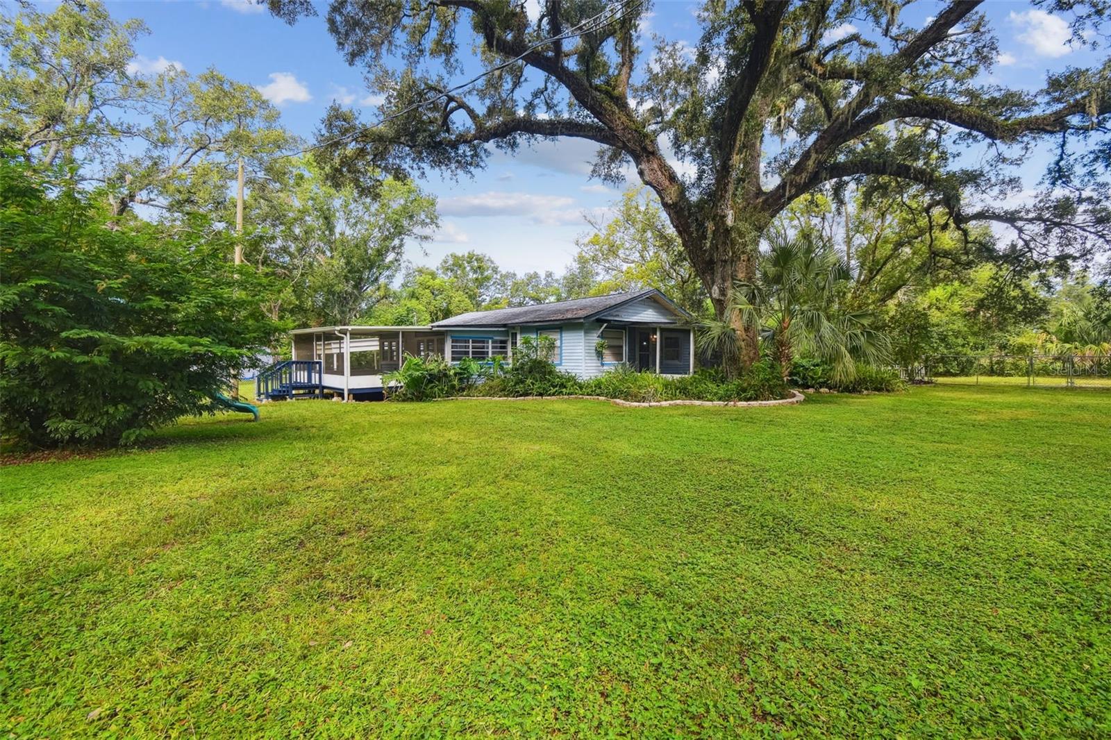 Image 12 of 94 For 4220 Lakewood Drive