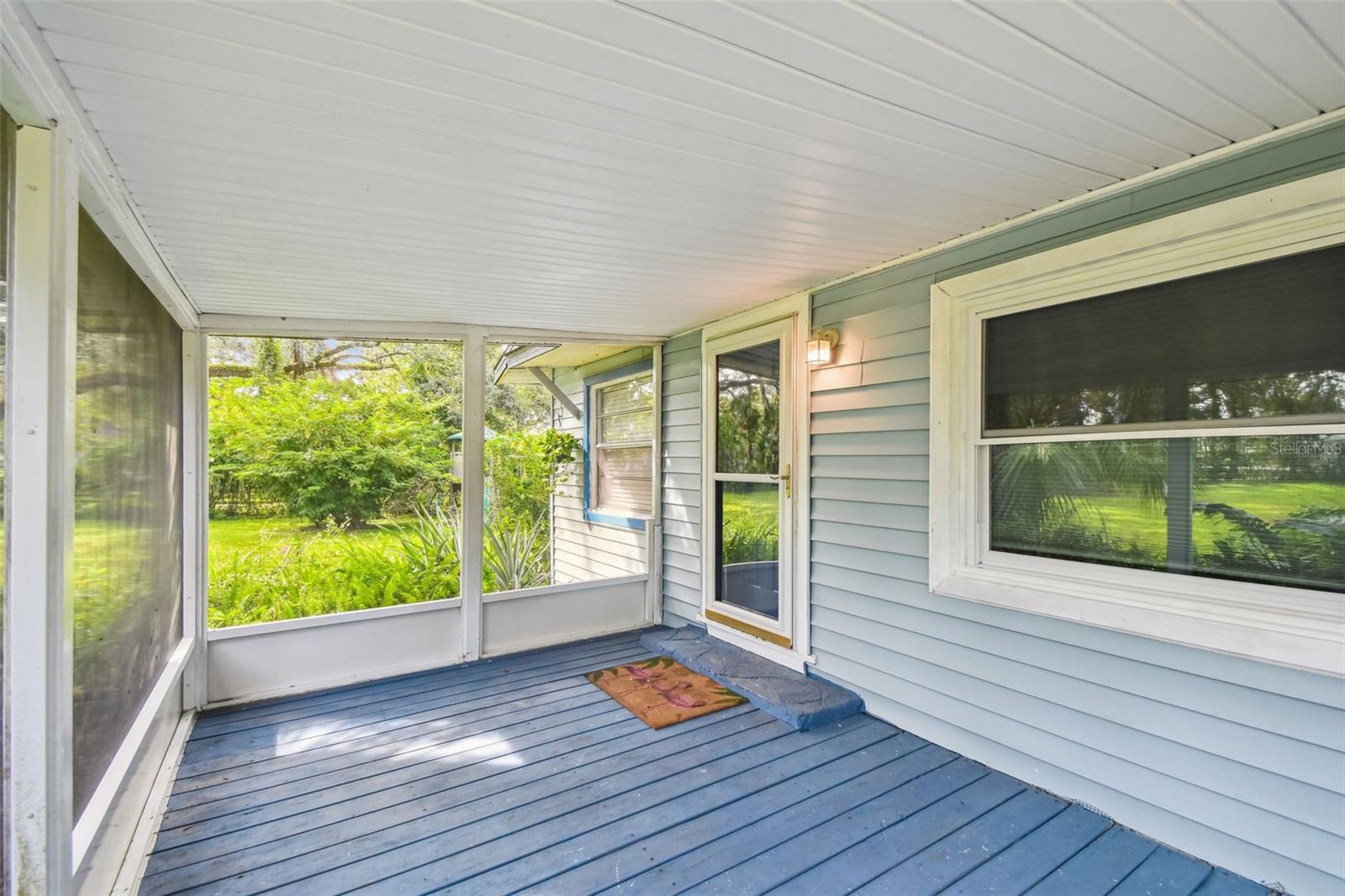 Image 19 of 94 For 4220 Lakewood Drive