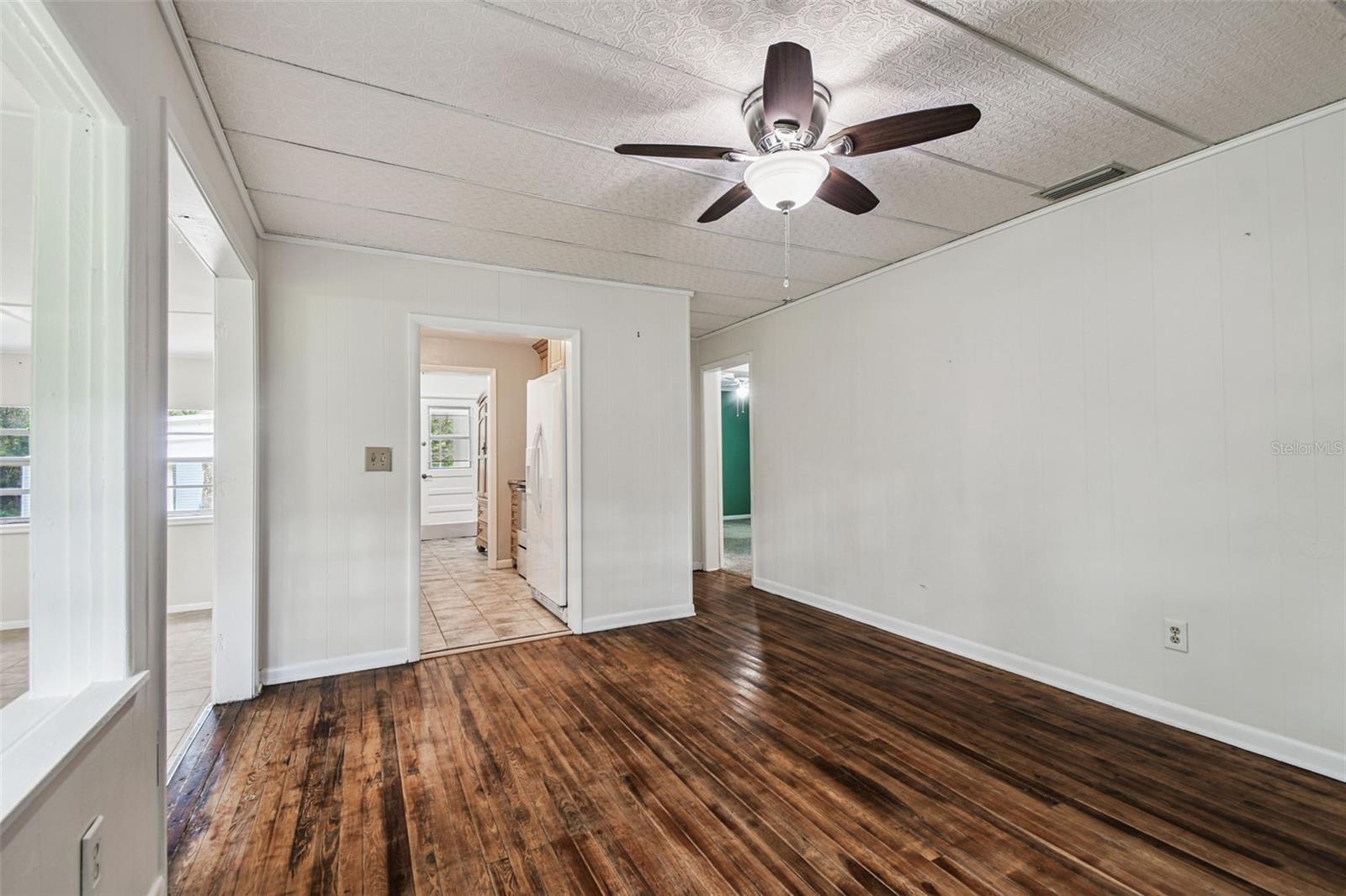Image 34 of 94 For 4220 Lakewood Drive