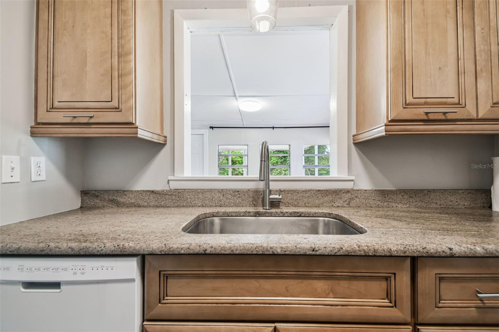 Image 40 of 94 For 4220 Lakewood Drive