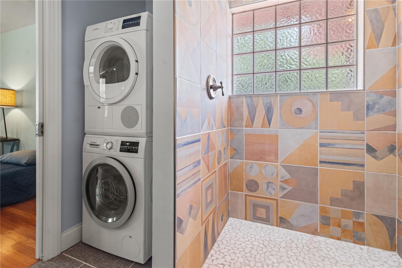 Image 22 of 66 For 6515 Dimarco Road