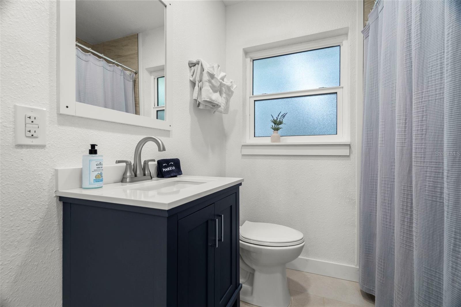 Image 21 of 42 For 910 Palmetto Drive
