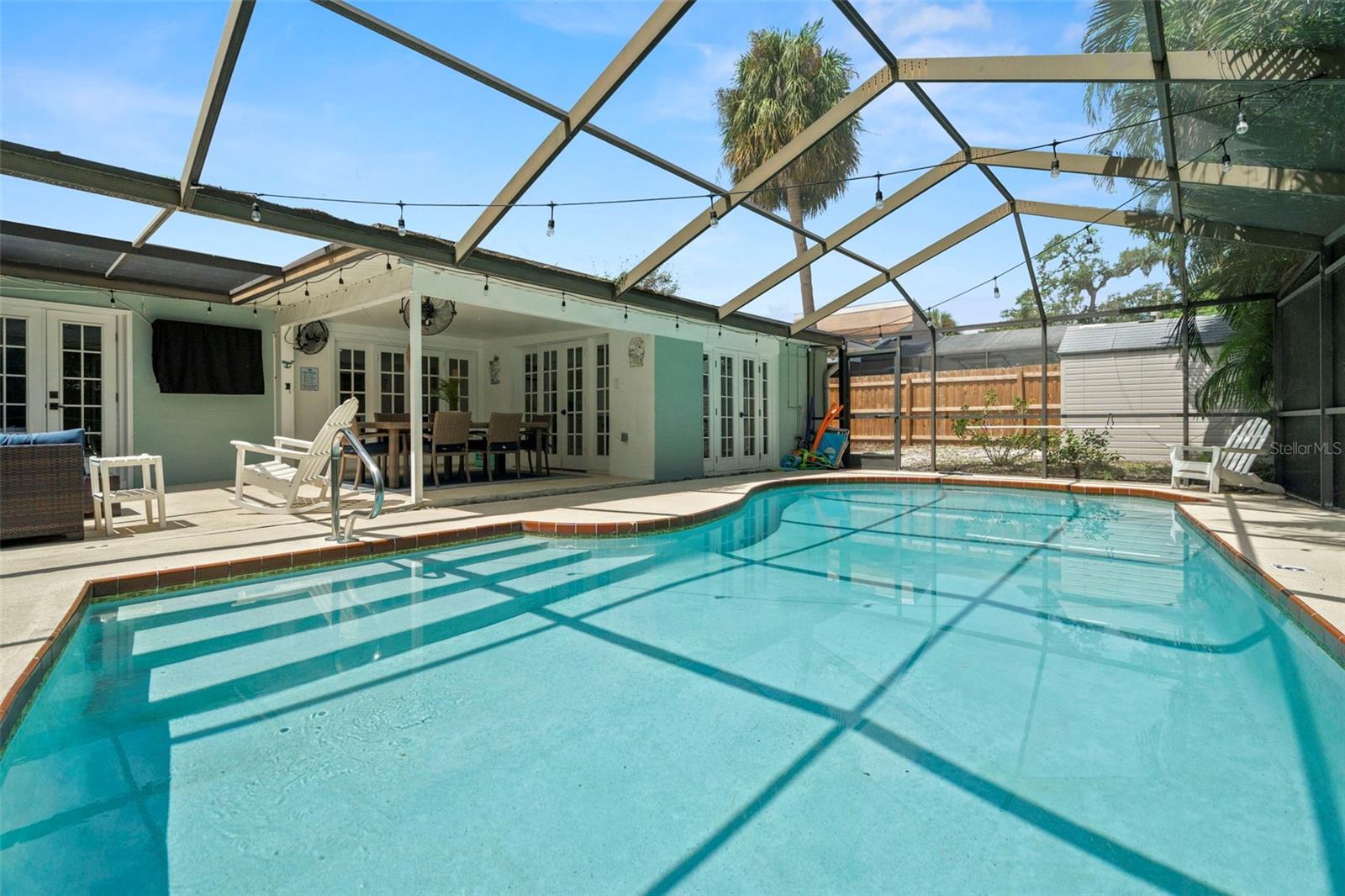 Image 33 of 42 For 910 Palmetto Drive