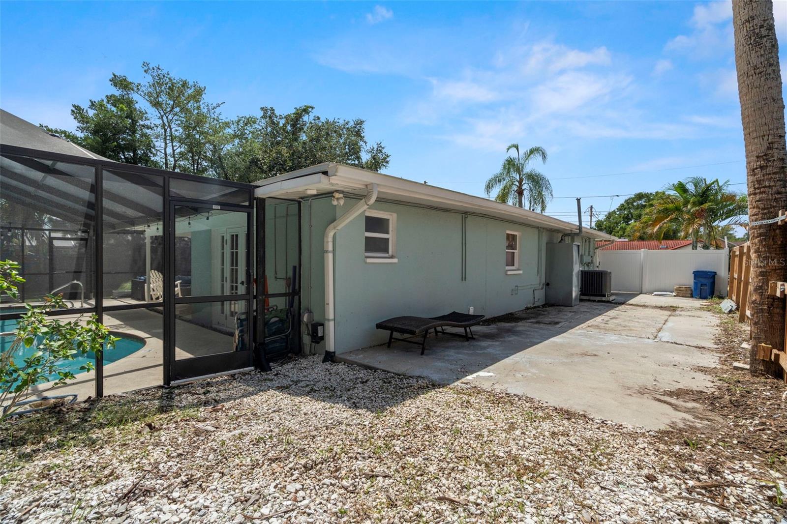 Image 38 of 42 For 910 Palmetto Drive