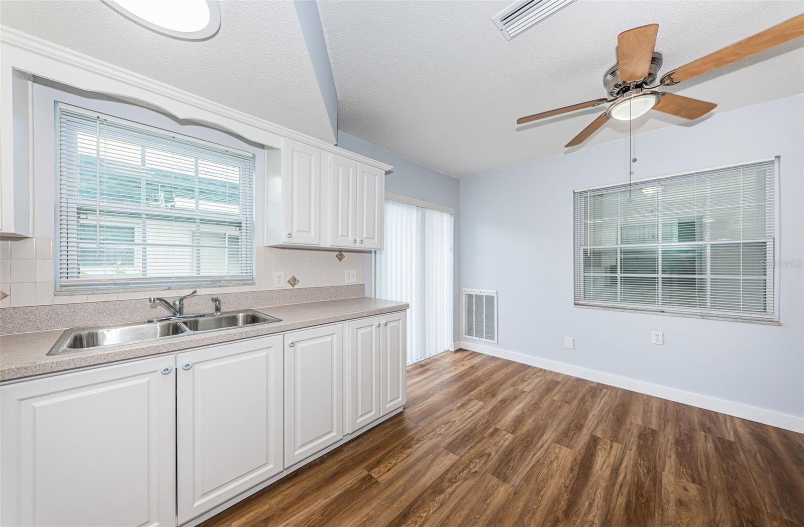 Image 14 of 49 For 7804 39th Terrace N 7804g