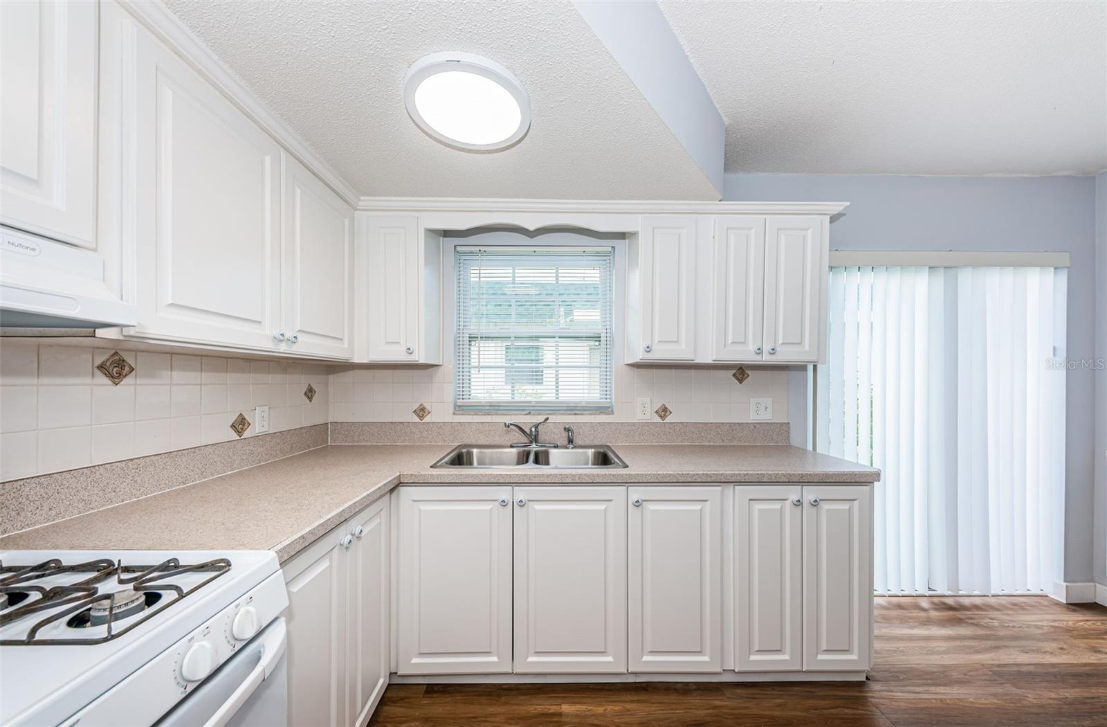 Image 15 of 49 For 7804 39th Terrace N 7804g
