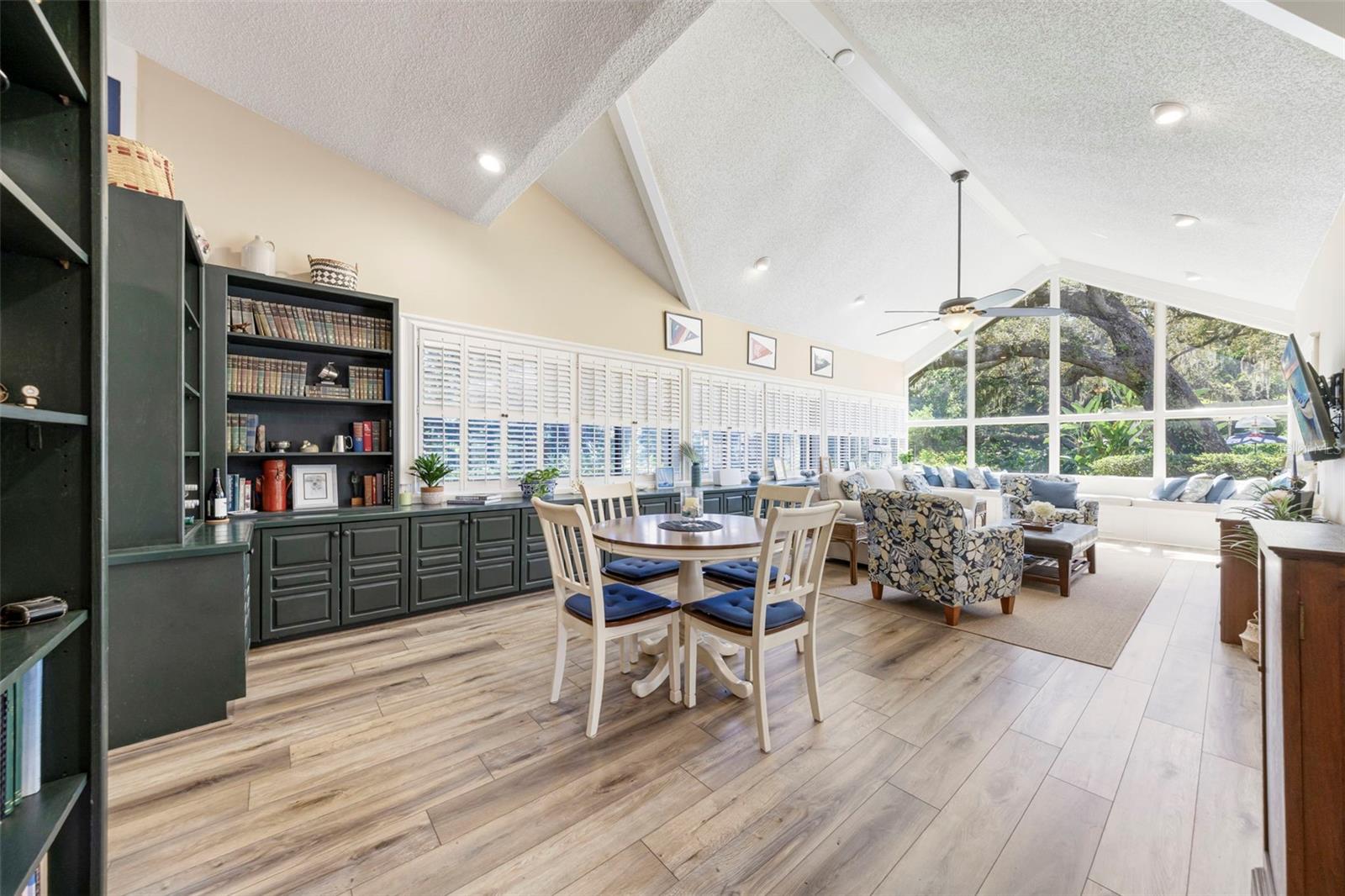 Image 37 of 100 For 632 Royal Dornock Court