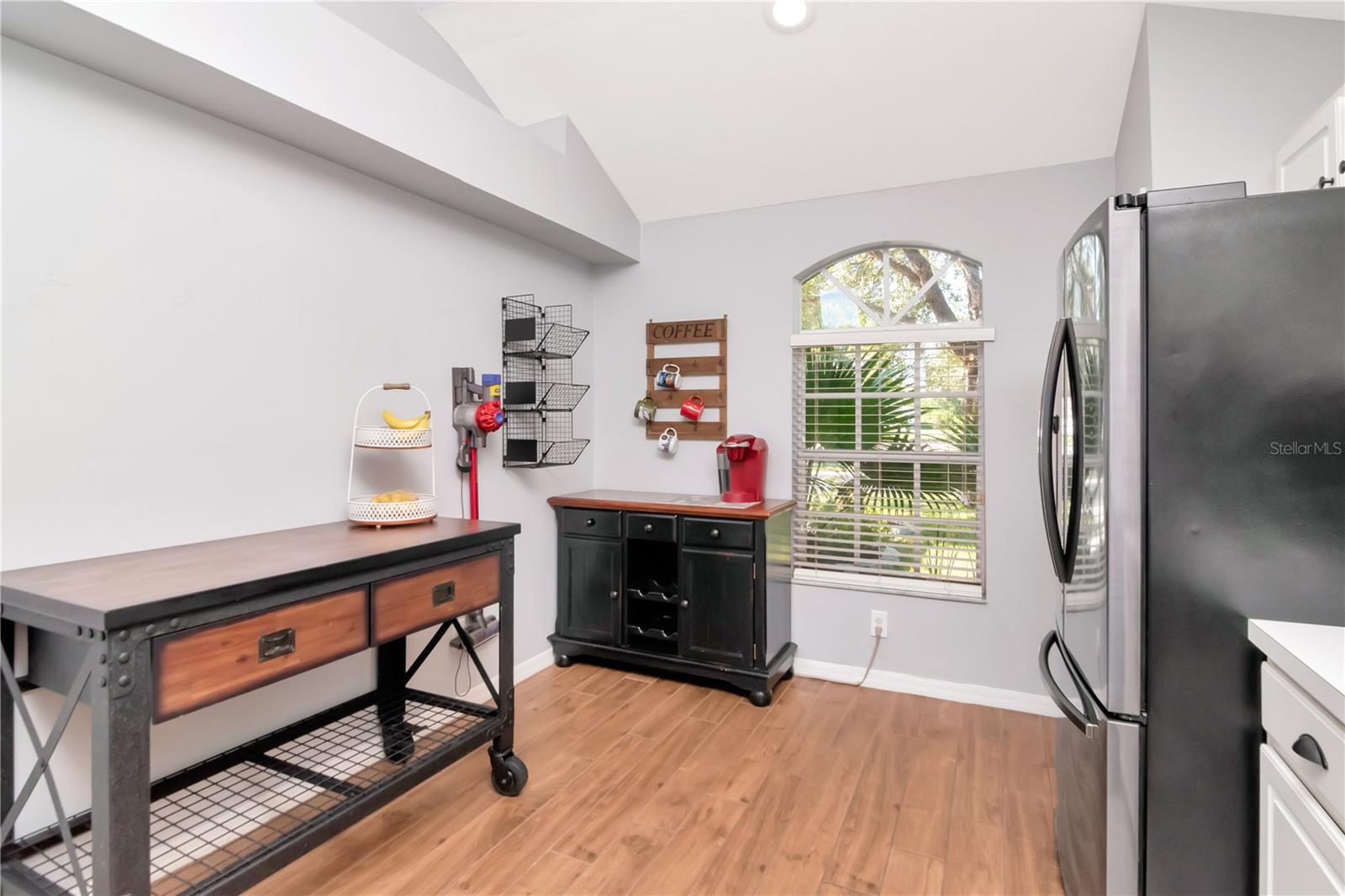 Image 11 of 60 For 31052 Whinsenton Drive