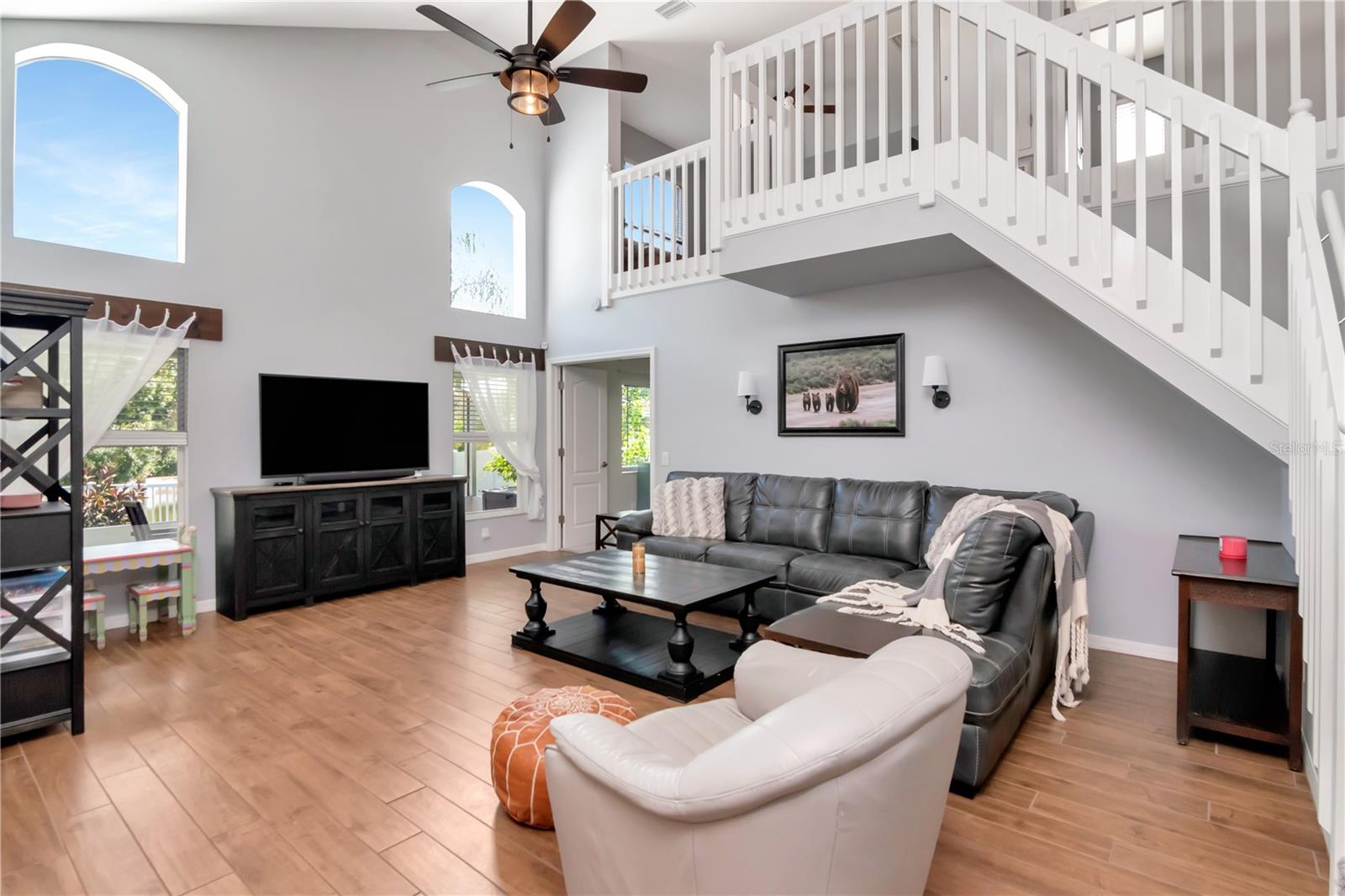 Image 2 of 60 For 31052 Whinsenton Drive
