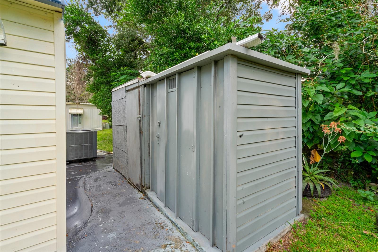 Image 24 of 25 For 37438 Hammond Drive