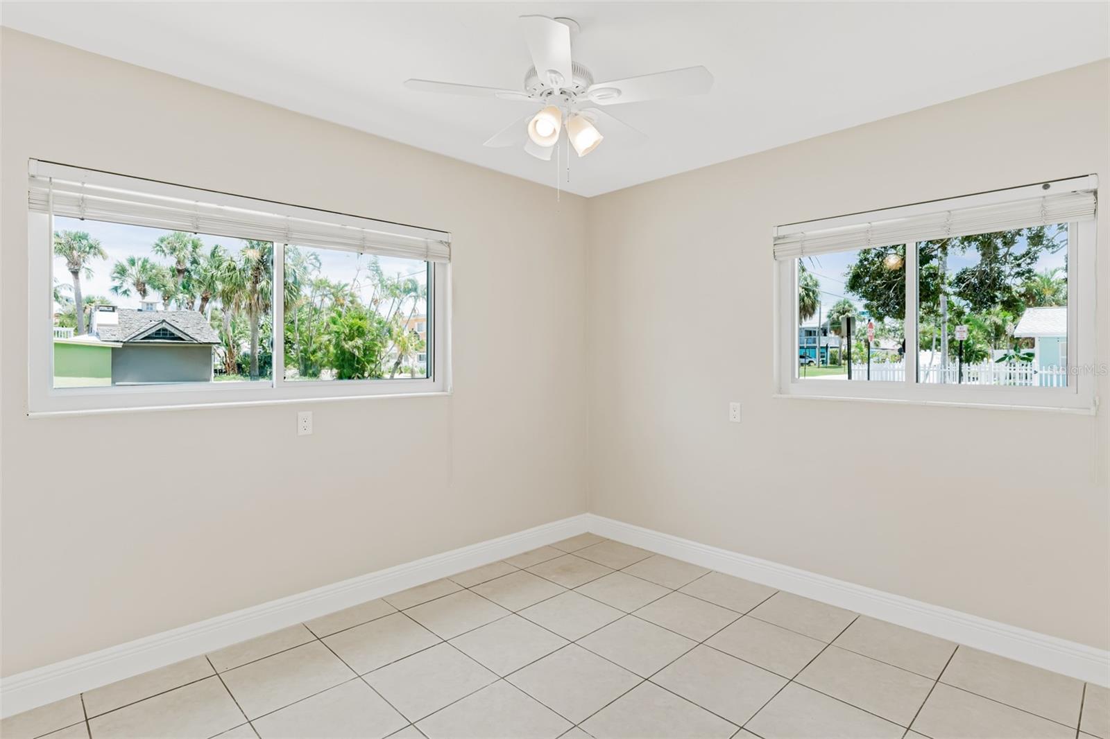 Image 11 of 33 For 211 20th Avenue A