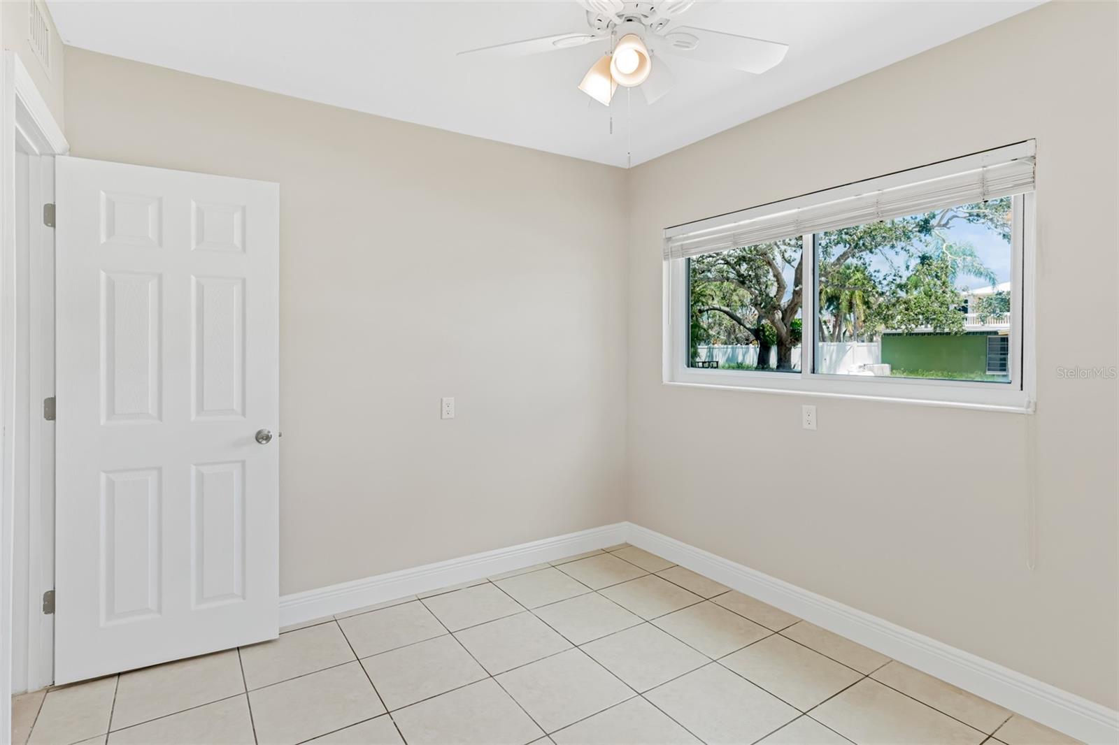 Image 12 of 33 For 211 20th Avenue A