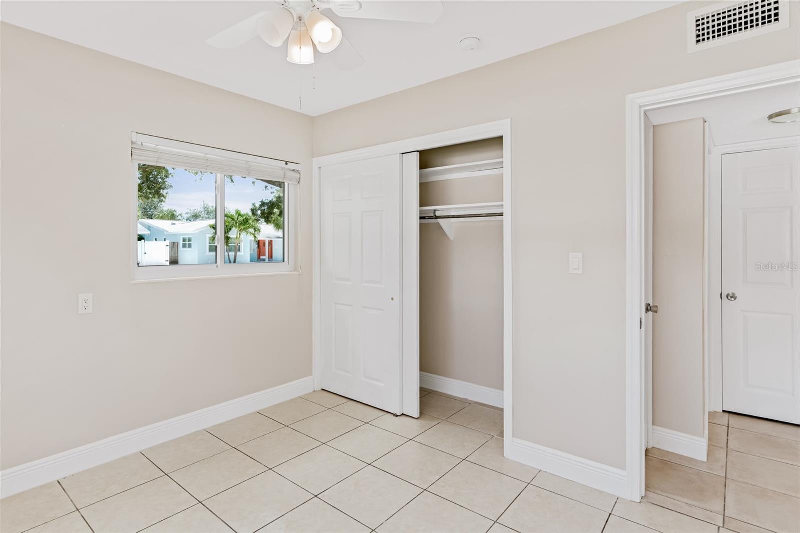 Image 13 of 33 For 211 20th Avenue A