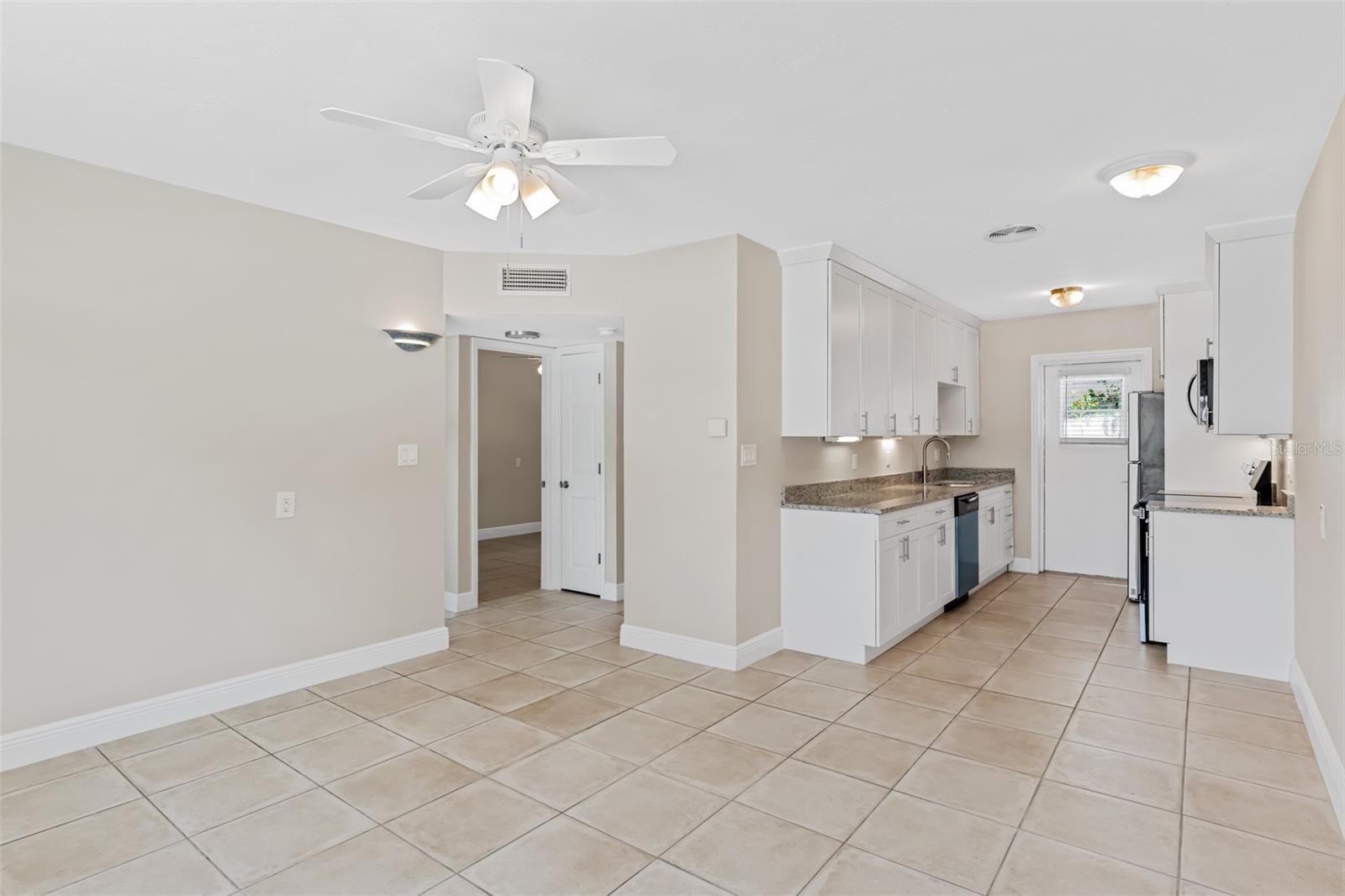 Image 3 of 33 For 211 20th Avenue A